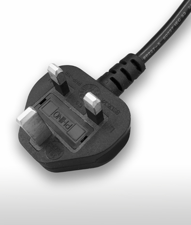 U.K 3-Pin Wire Grounding, Non-Rewirable Angle Type Fused AC Plug,13A 250V